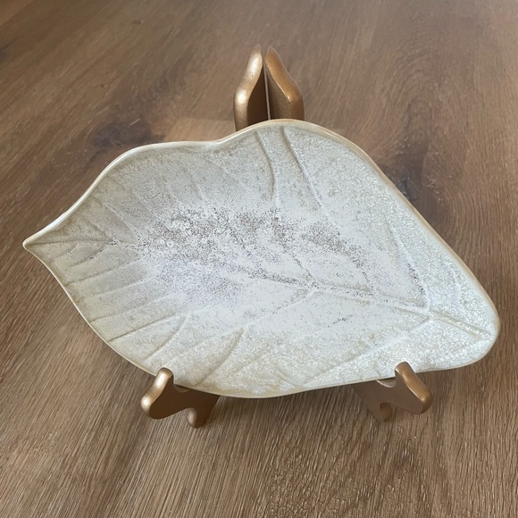 Oak Leaf Side Plate from Anthropologie (White); Stoneware - Picture 6 of 6